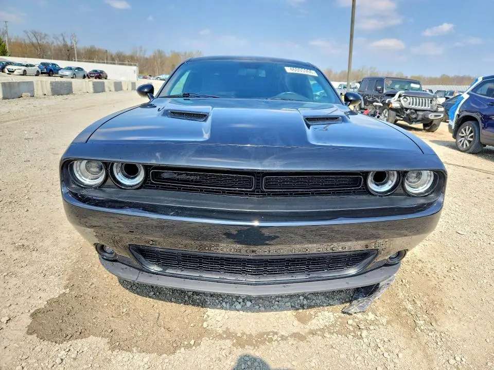 2020 DODGE CHALLENGER SXT  