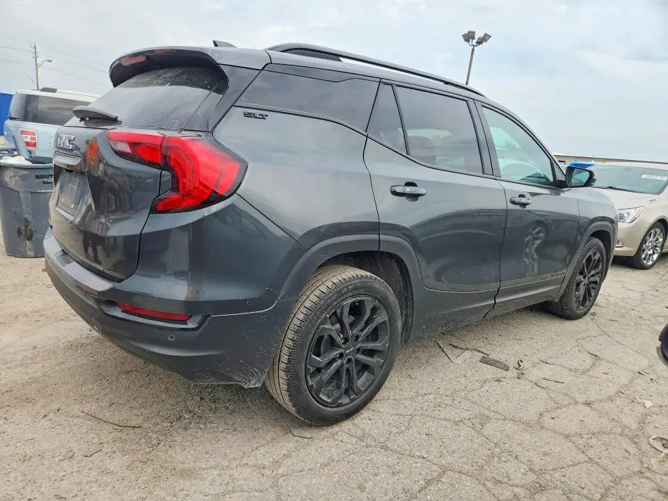 2021 GMC TERRAIN SLT  