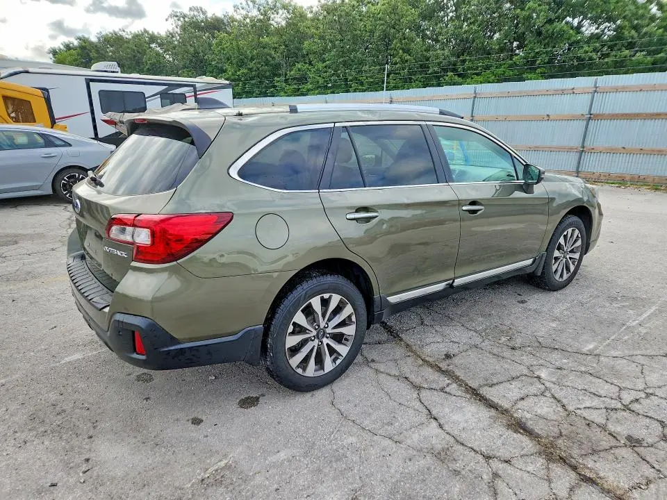 2018 SUBARU OUTBACK TOURING  