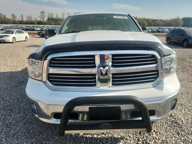 2016 RAM 1500 SLT  