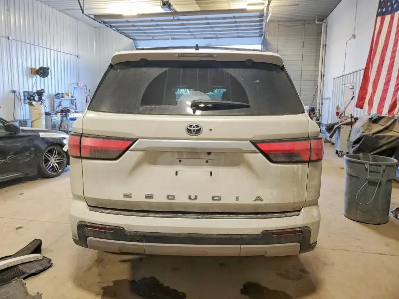 2023 TOYOTA SEQUOIA SR5  