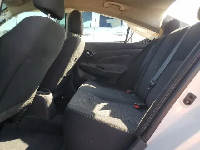 2018 NISSAN VERSA S  