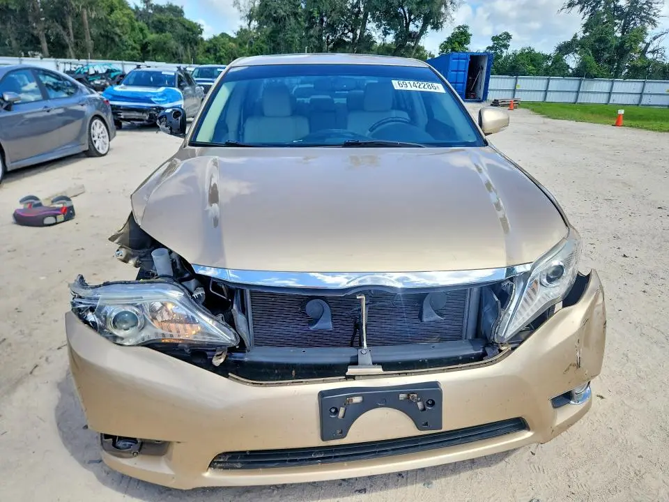 2011 TOYOTA AVALON LIMITED  