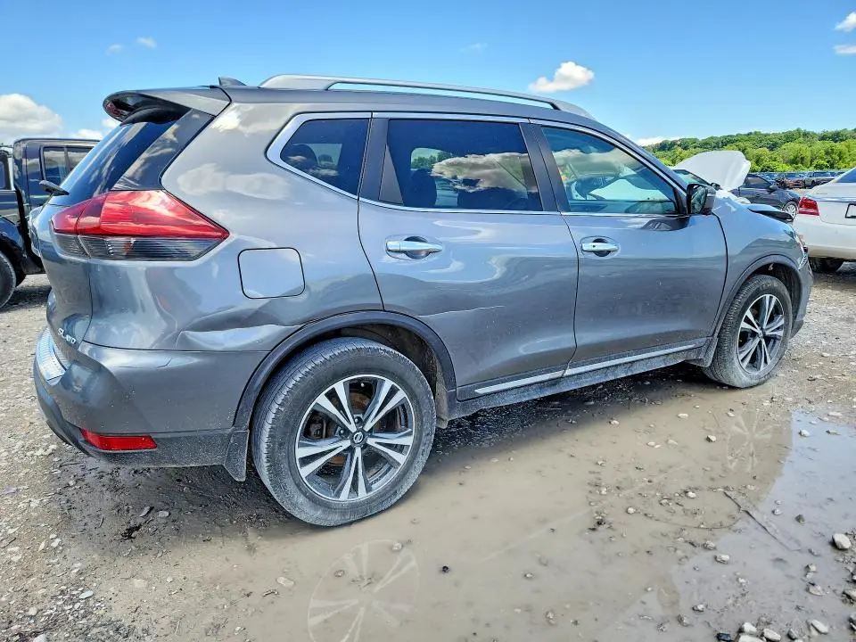 2018 NISSAN ROGUE SL  
