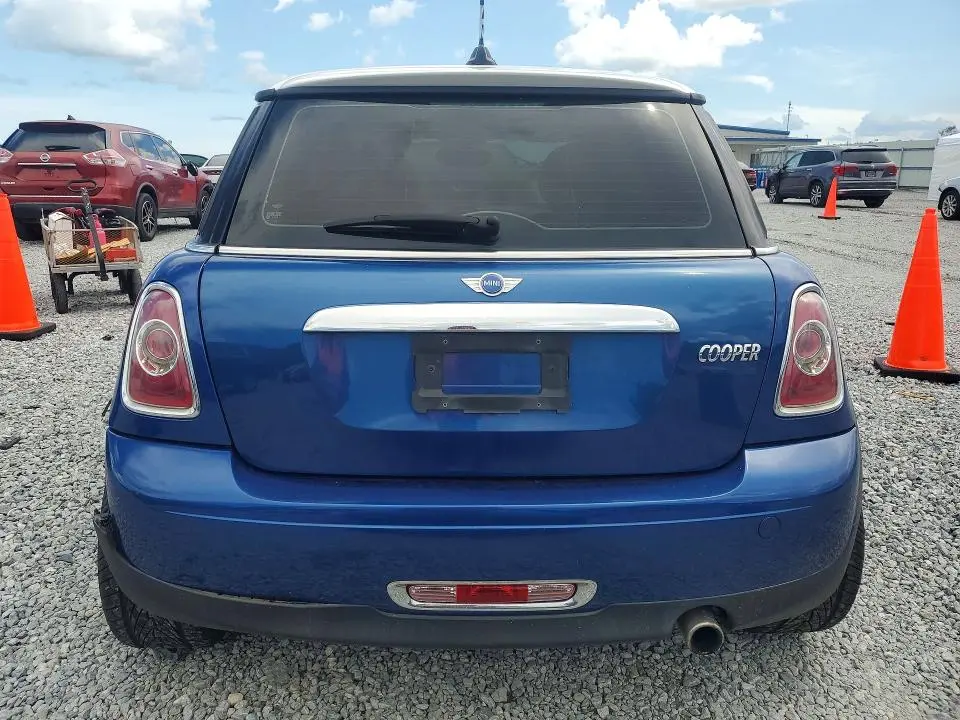 2012 MINI COOPER   