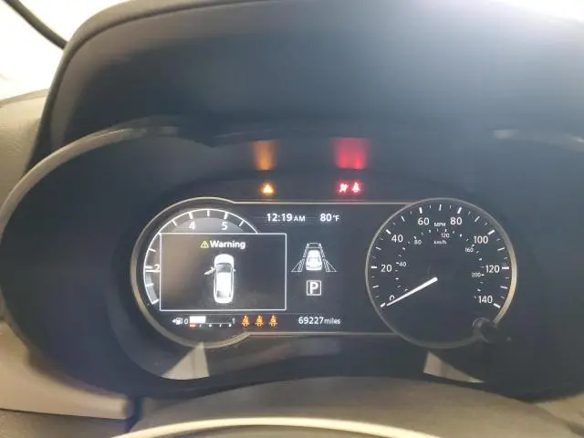 2022 NISSAN VERSA SV  