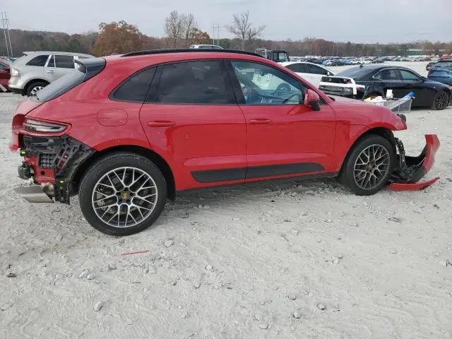 2018 PORSCHE MACAN   