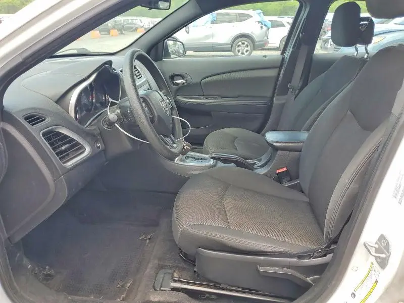 2014 DODGE AVENGER SE  