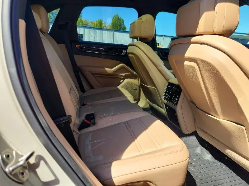 2020 PORSCHE CAYENNE   