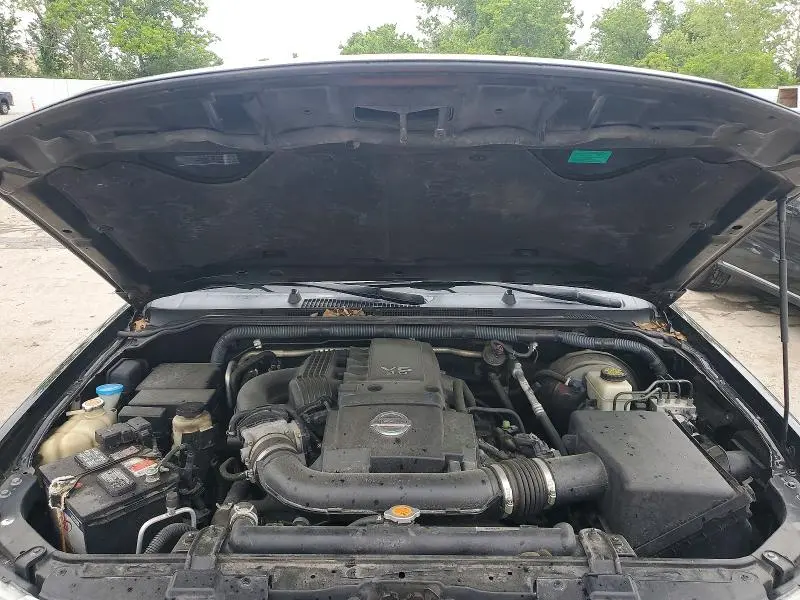 2010 NISSAN PATHFINDER S  