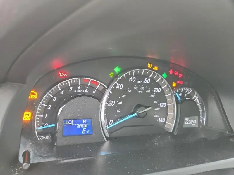 2012 TOYOTA CAMRY SE  