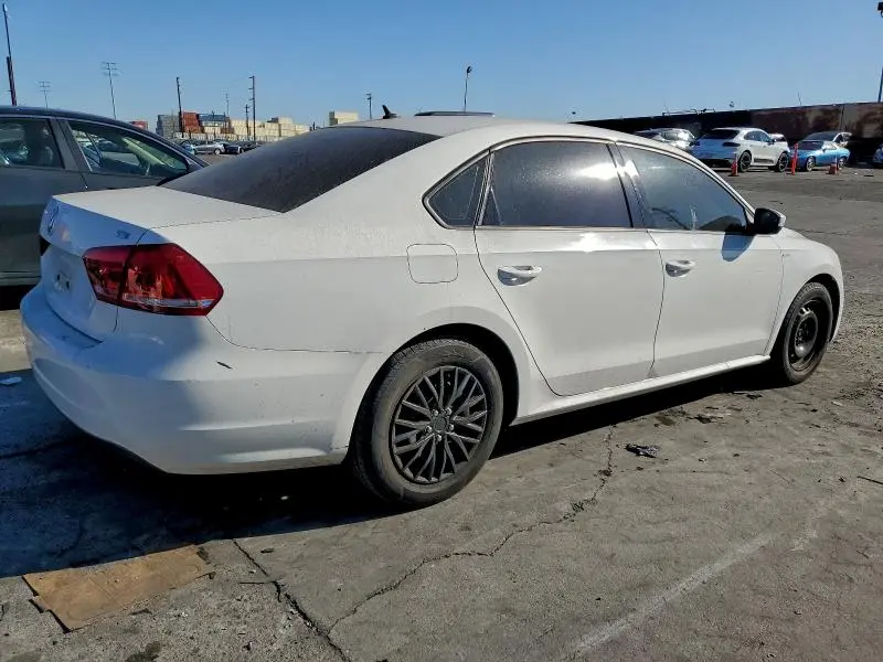 2015 VOLKSWAGEN PASSAT S  