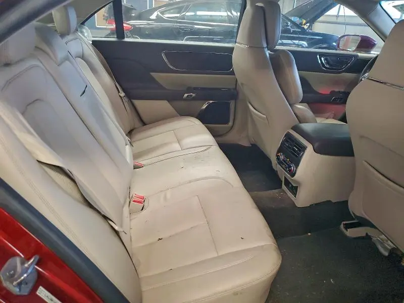 2017 LINCOLN CONTINENTAL RESERVE  