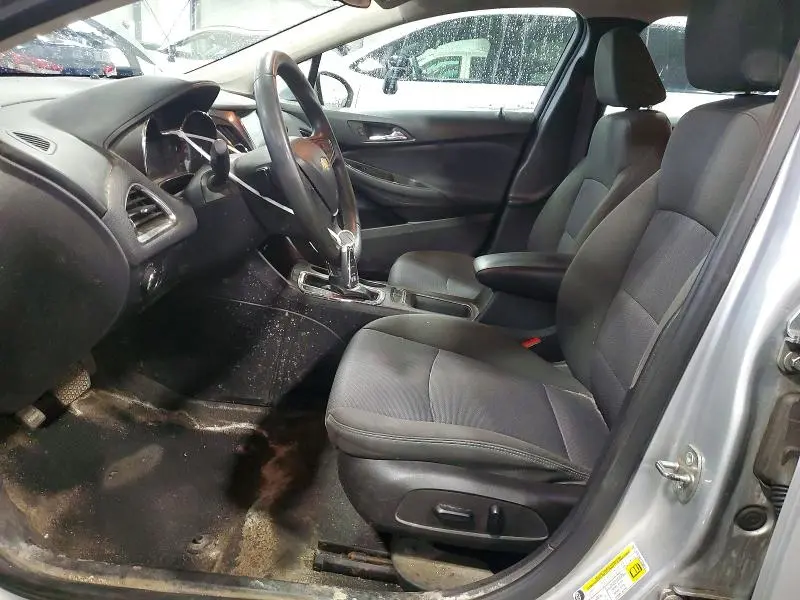 2017 CHEVROLET CRUZE LT  