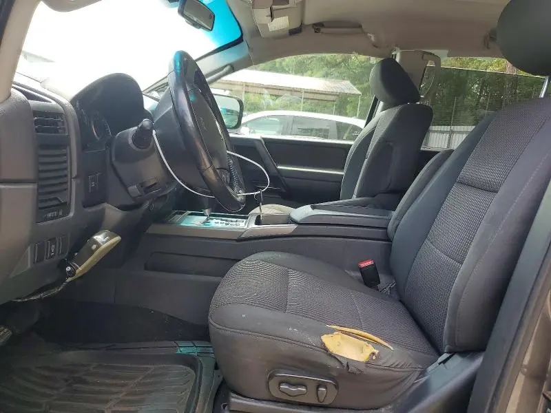 2012 NISSAN TITAN SV  