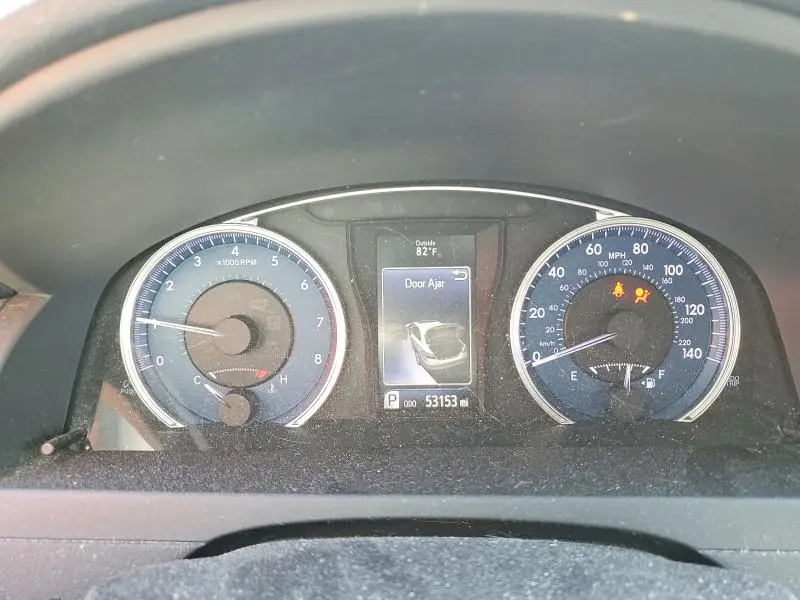 2016 TOYOTA CAMRY XLE  