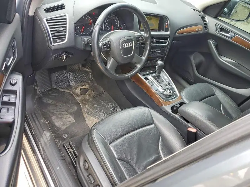 2010 AUDI Q5 PREMIUM PLUS  