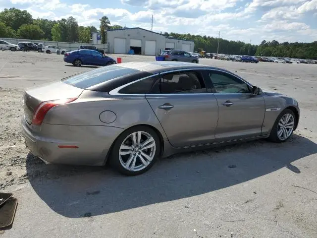 2011 JAGUAR XJL   