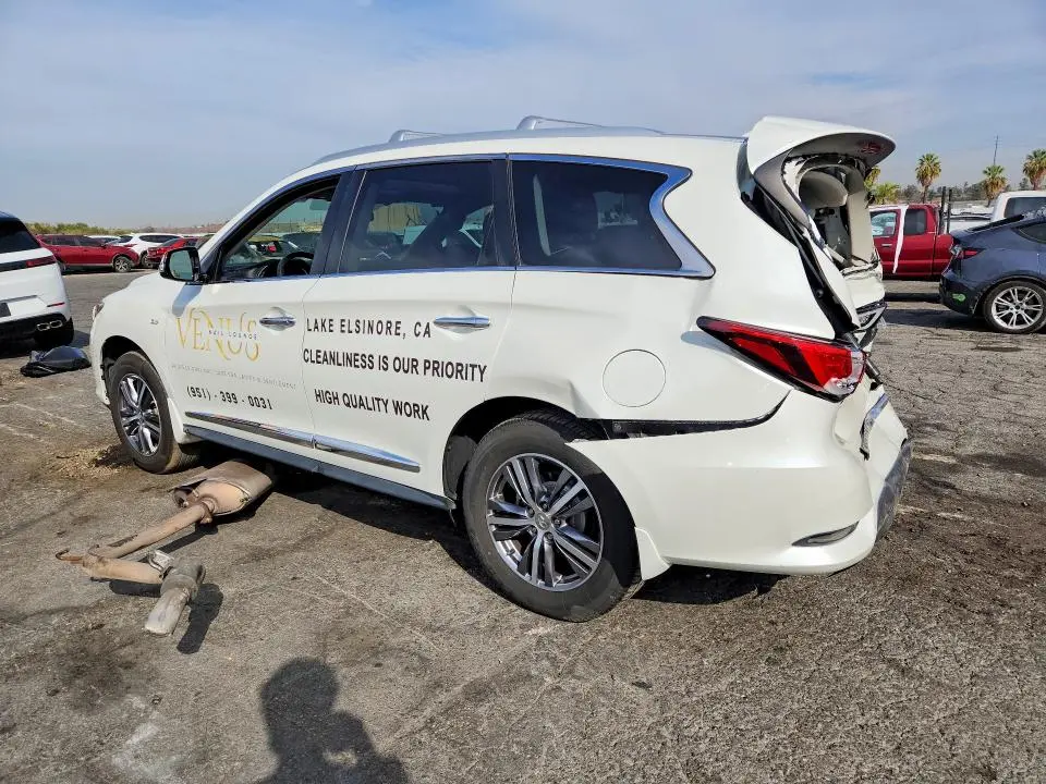 2020 INFINITI QX60 LUXE  