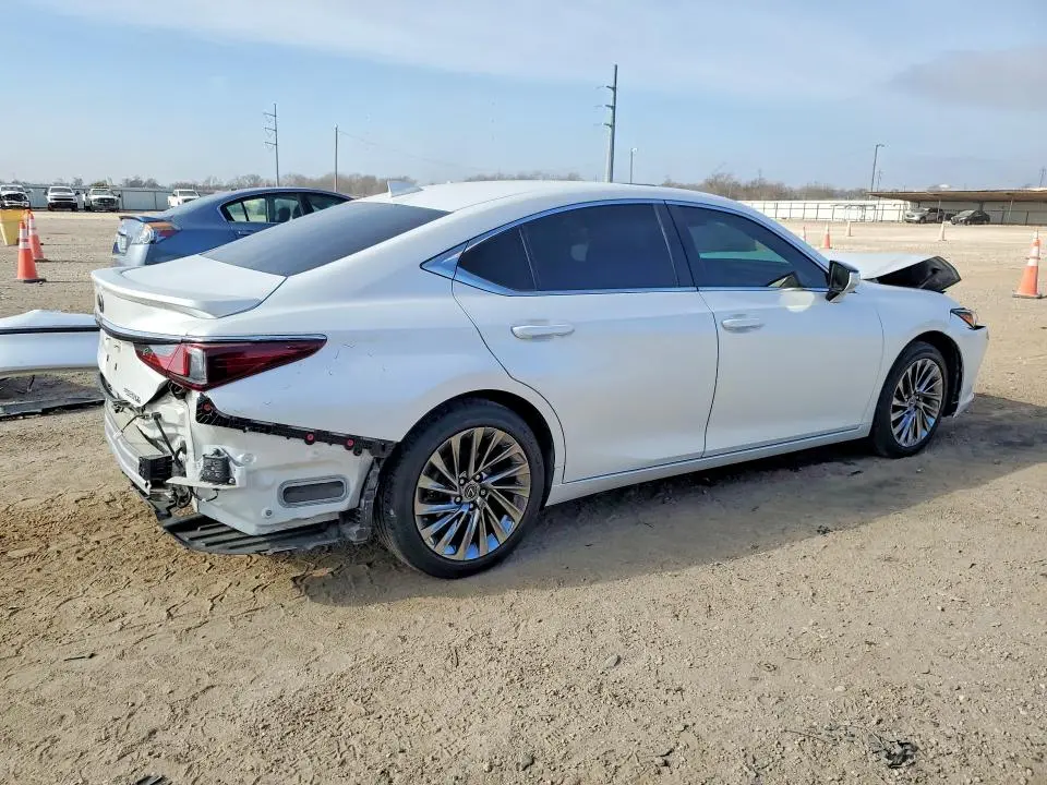 2024 LEXUS ES 300H BASE  