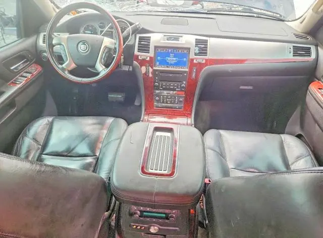 2010 CADILLAC ESCALADE PREMIUM  