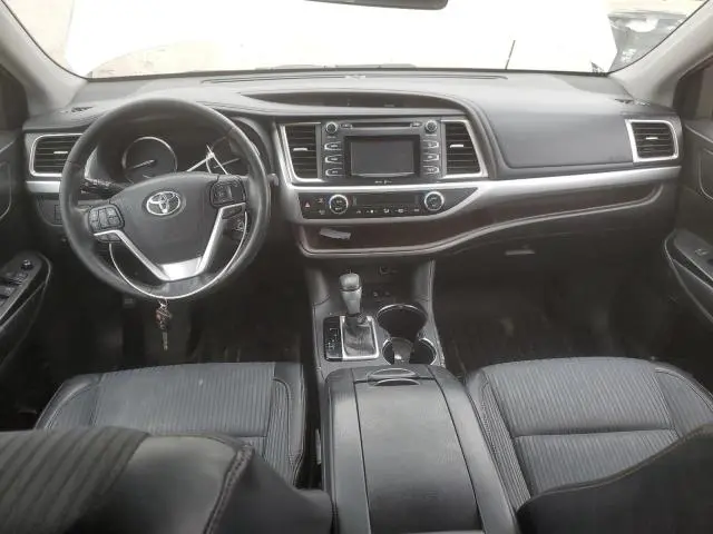 2015 TOYOTA HIGHLANDER LE  