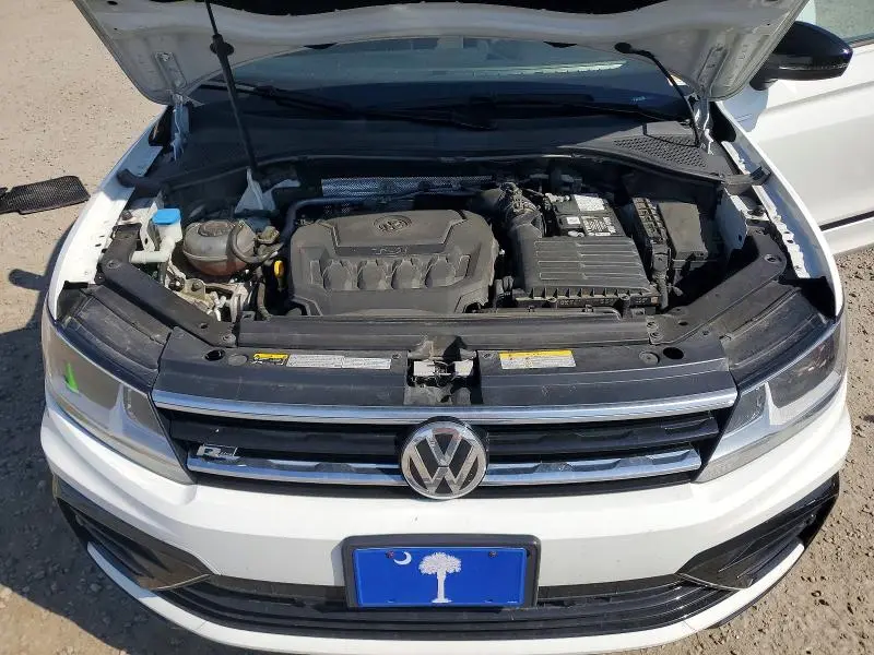 2020 VOLKSWAGEN TIGUAN SE  