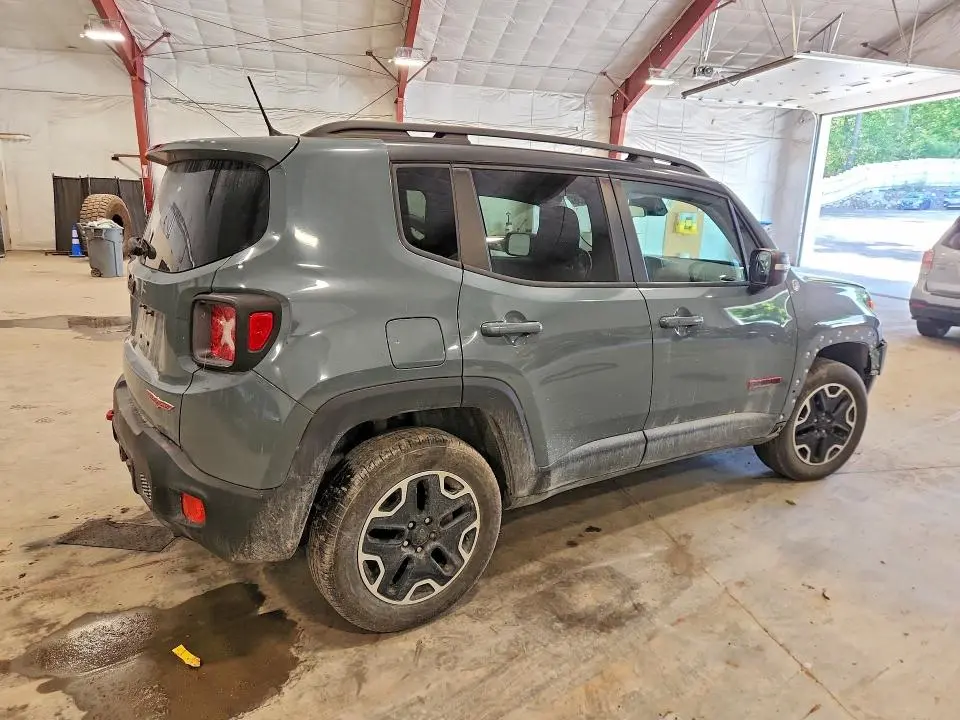 2016 JEEP RENEGADE TRAILHAWK  