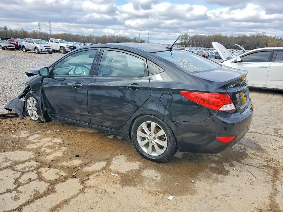 2013 HYUNDAI ACCENT GLS  