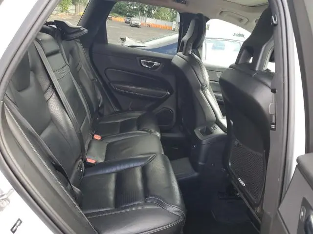 2018 VOLVO XC60 T8 INSCRIPTION  
