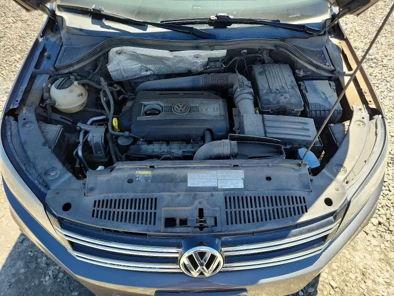 2016 VOLKSWAGEN TIGUAN S  
