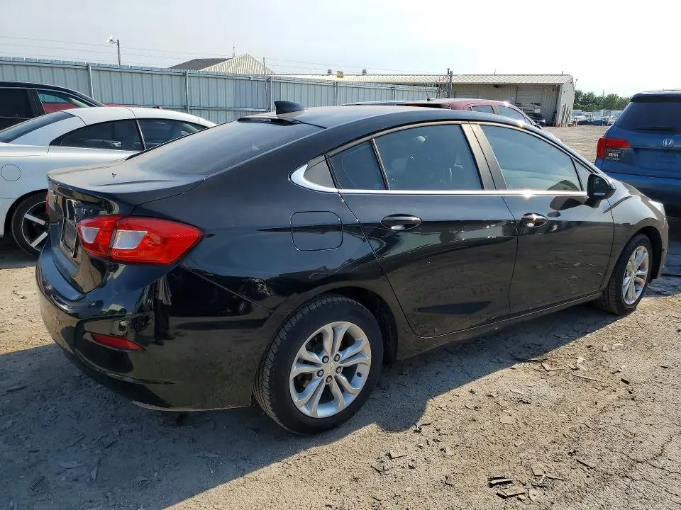 2019 CHEVROLET CRUZE LT  