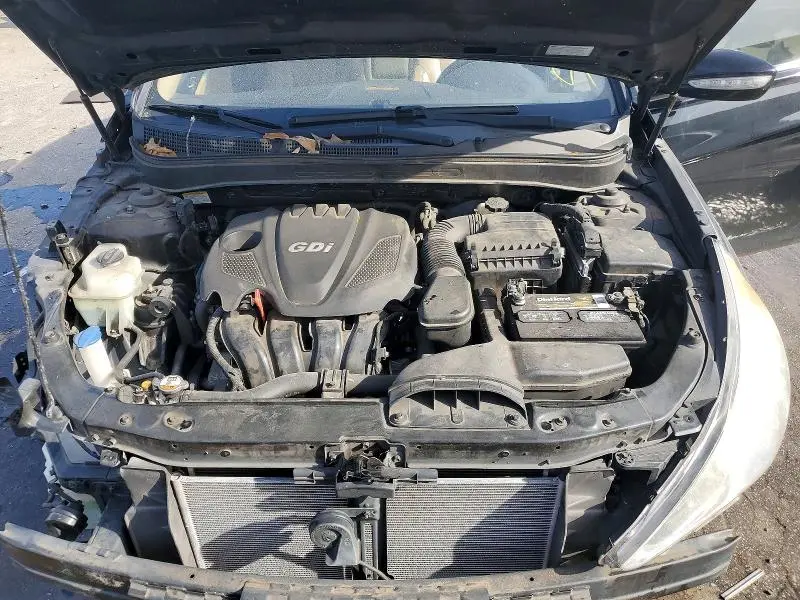 2013 HYUNDAI SONATA SE  