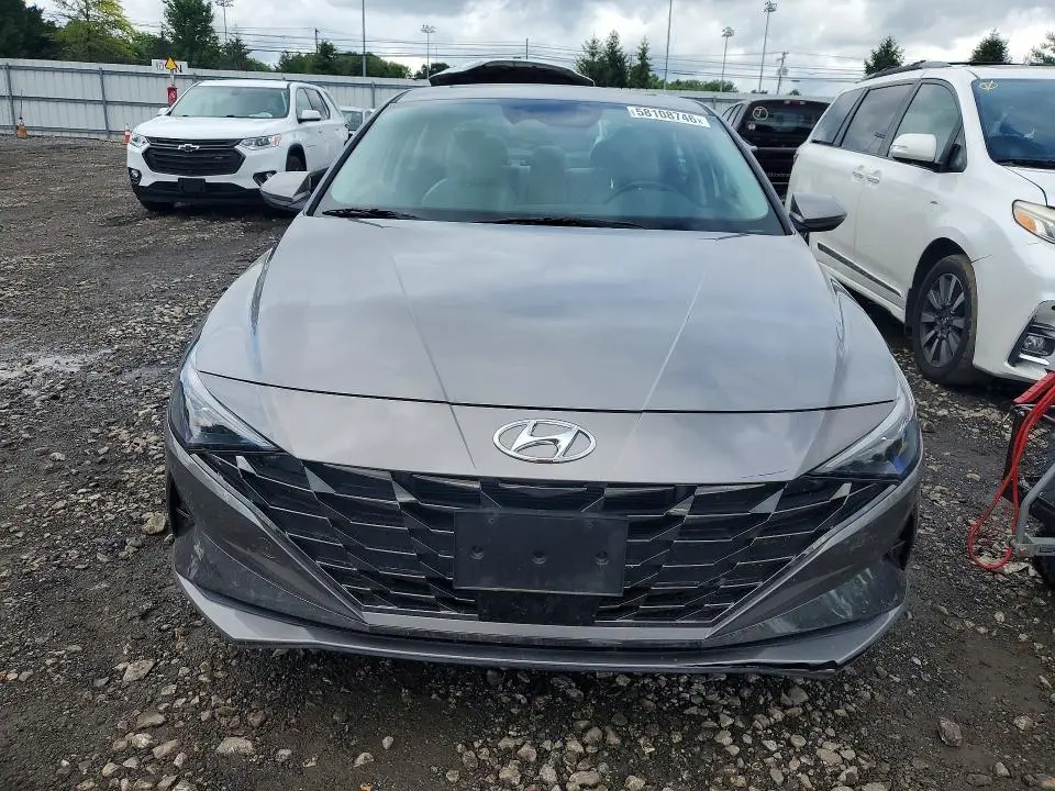 2022 HYUNDAI ELANTRA LIMITED  