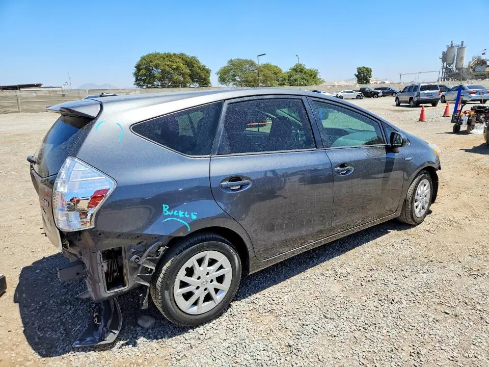 2012 TOYOTA PRIUS V THREE  