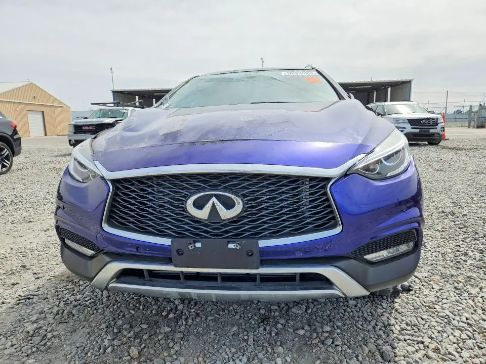 2017 INFINITI QX30 PREMIUM  