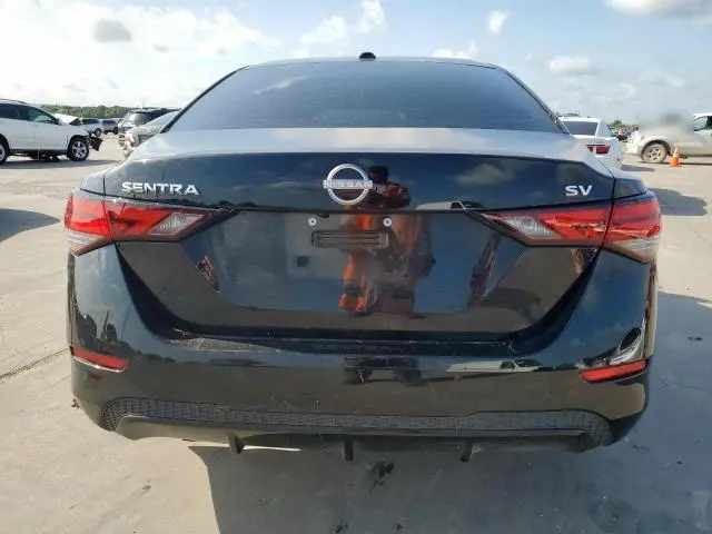 2024 NISSAN SENTRA SV  