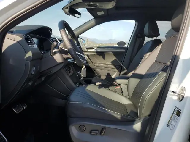 2024 VOLKSWAGEN TIGUAN SE R-LINE BLACK  