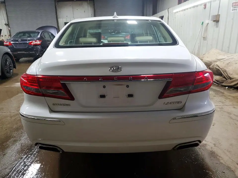 2011 HYUNDAI AZERA LIMITED  