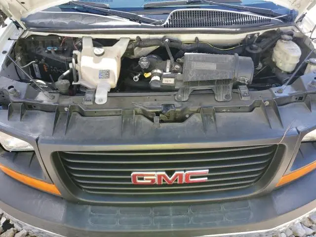 2014 GMC SAVANA CUTAWAY G3500  