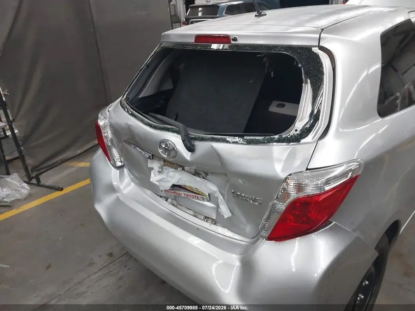 2013 TOYOTA YARIS L