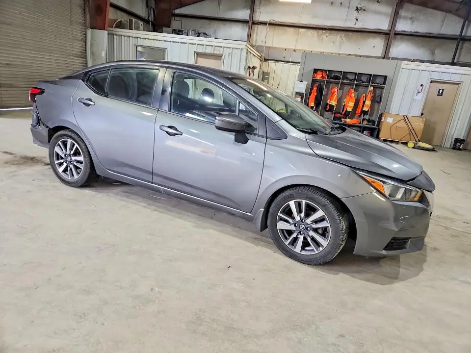 2020 NISSAN VERSA SV  