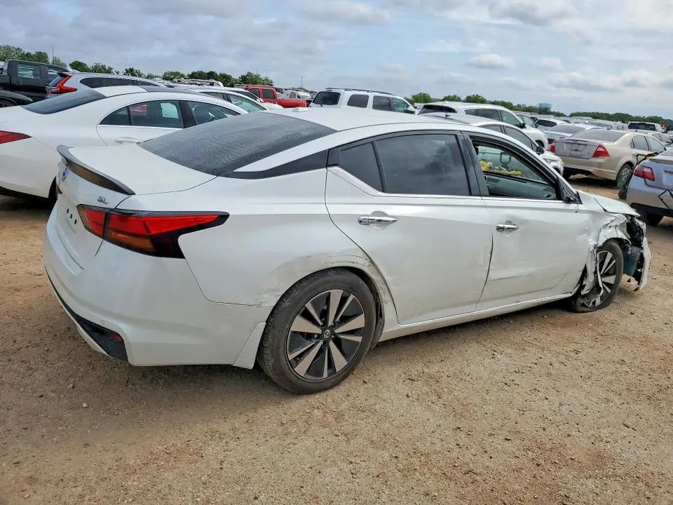 2019 NISSAN ALTIMA SL  