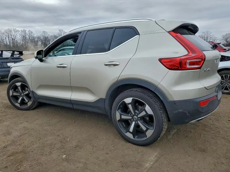 2019 VOLVO XC40 T5 INSCRIPTION  