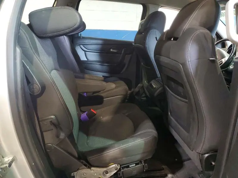 2014 CHEVROLET TRAVERSE LT  