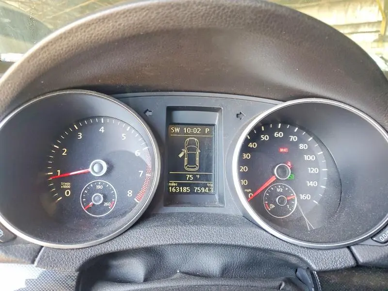 2010 VOLKSWAGEN JETTA   