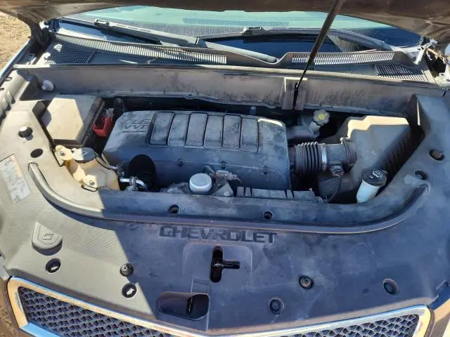 2010 CHEVROLET TRAVERSE LS  