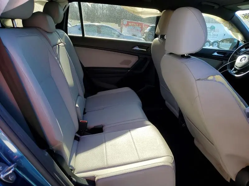 2018 VOLKSWAGEN TIGUAN SE  