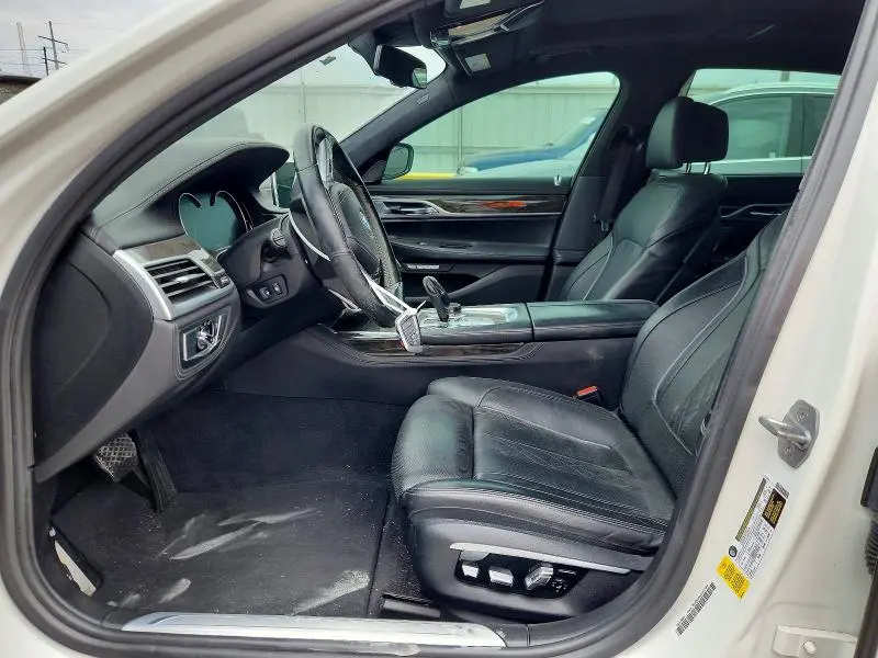 2017 BMW 750 I  