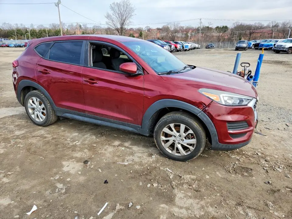 2019 HYUNDAI TUCSON SE  
